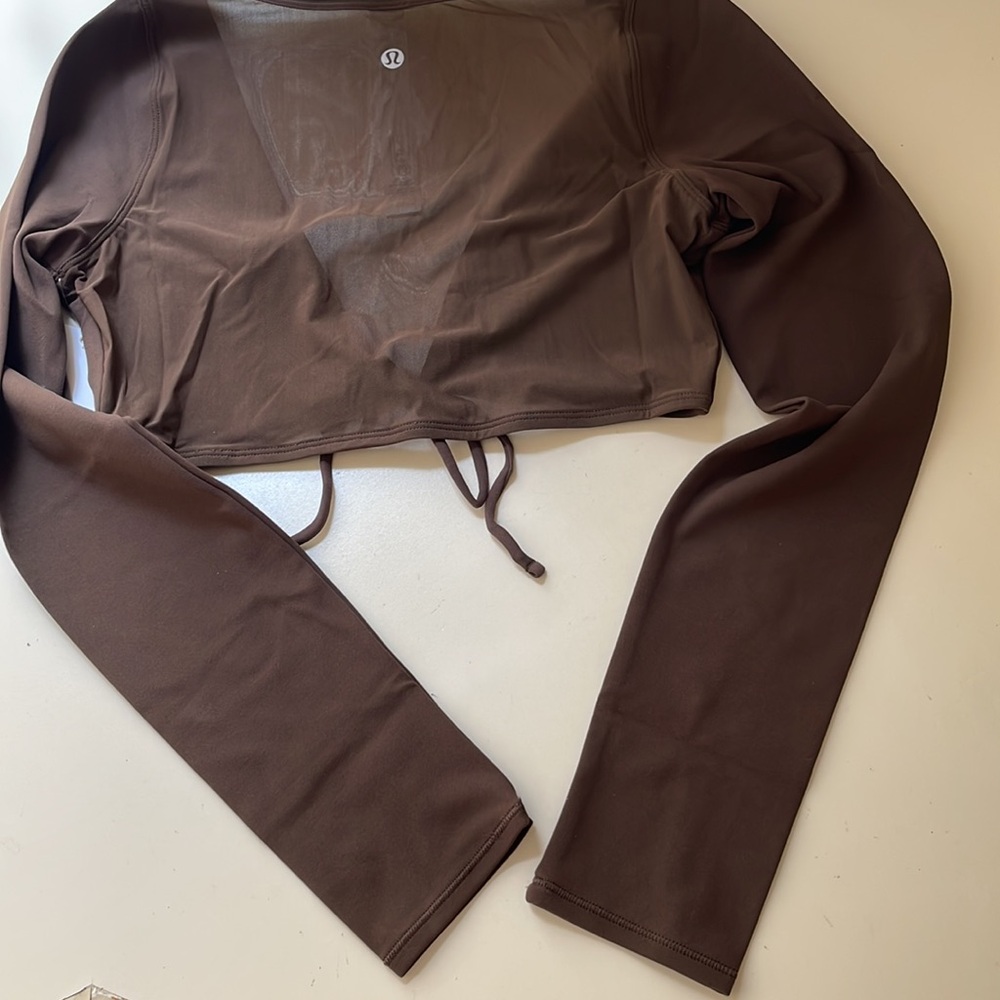 Lululemon Nulu Mesh-Back Tie-Front Cropped Cardigan
Walnut Crunch Size Small - Picture 9 of 9